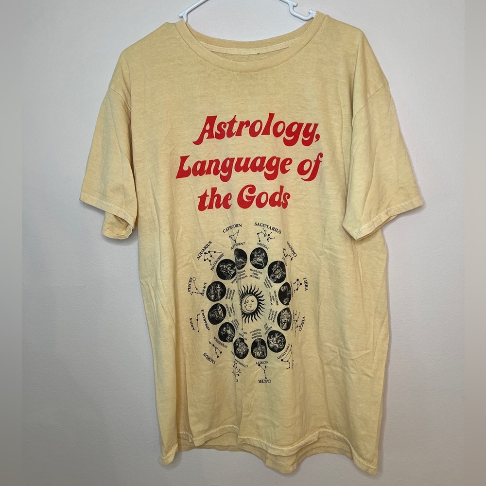 Urban Outfitters Altru Astrology Language Men’s Tee - size L